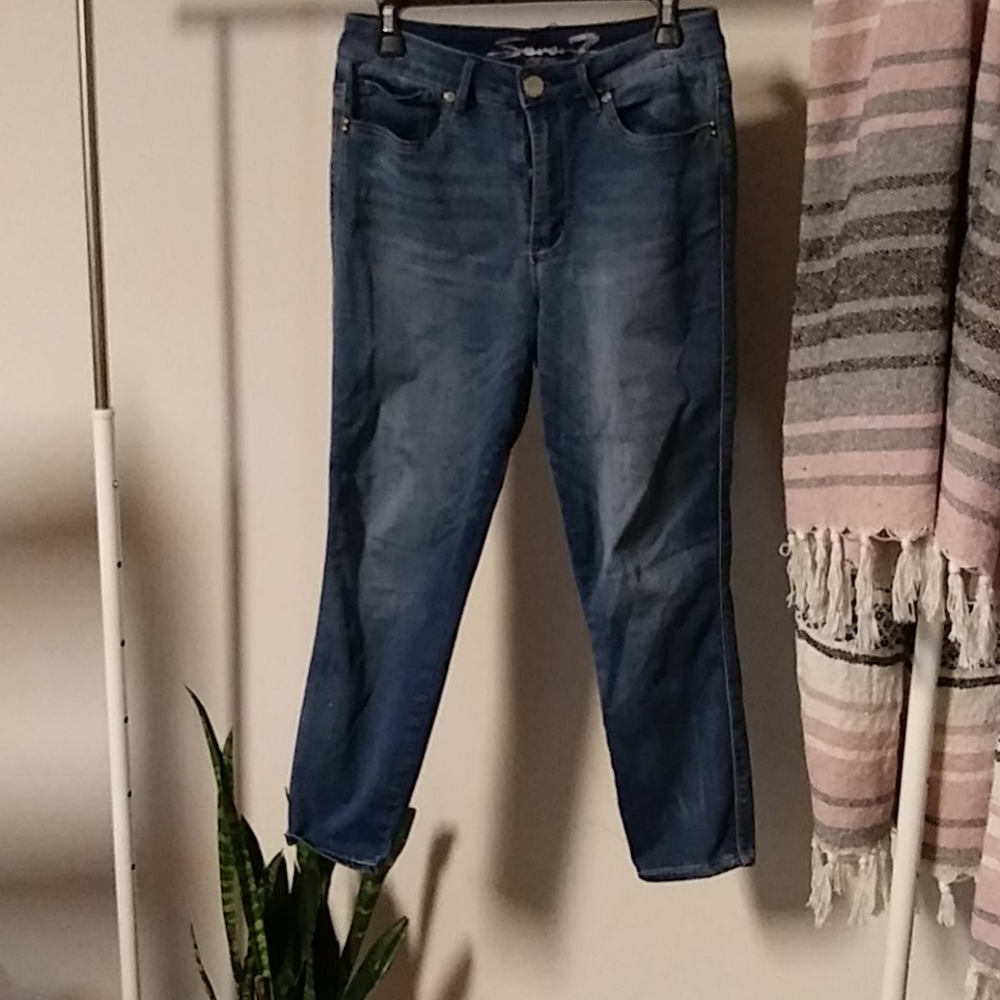 EUC Seven7 Stretchy Skinny Jeans
